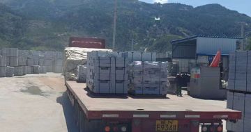 常德 芝麻白仿形路沿石，直形路沿石