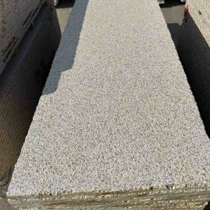 常德 黄金麻花岗岩荔枝面毛板，半成品