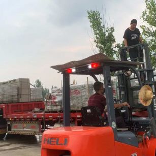 常德 黄金麻冰裂纹，地铺石装车