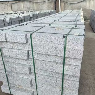 常德 白麻花岗岩路沿石，弧形路沿石，道牙石，马路牙子，界石，路缘石，平沿石，直岩石，平缘石等