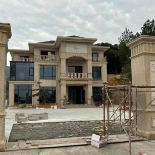 常德 黄金麻花岗岩别墅雕花外墙干挂配上门口雕花罗马柱