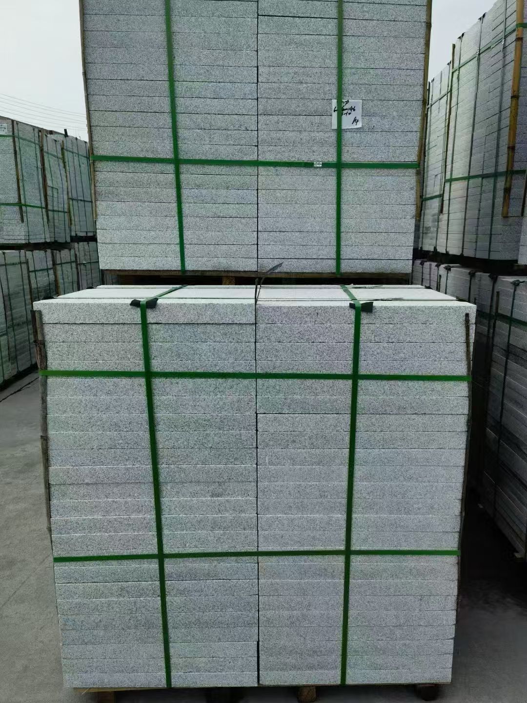 常德 芝麻白火烧，园林广场市政工程地铺石，1.8~5.0厚均有现货