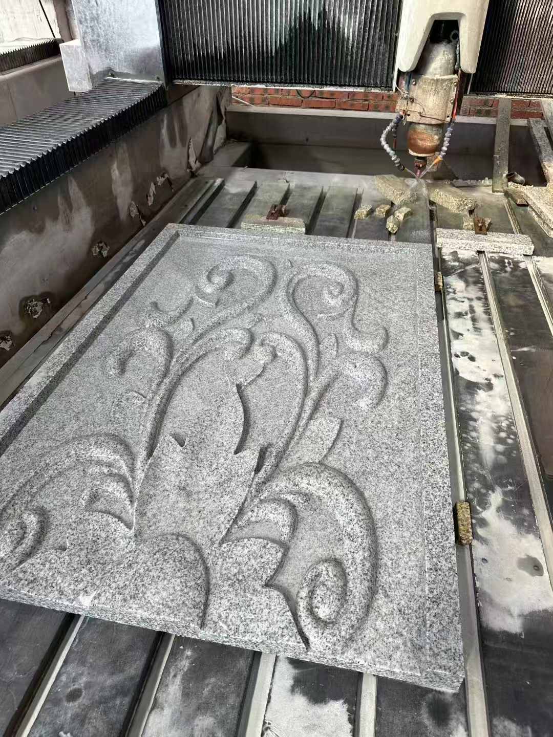 常德 白麻别墅干挂雕花板