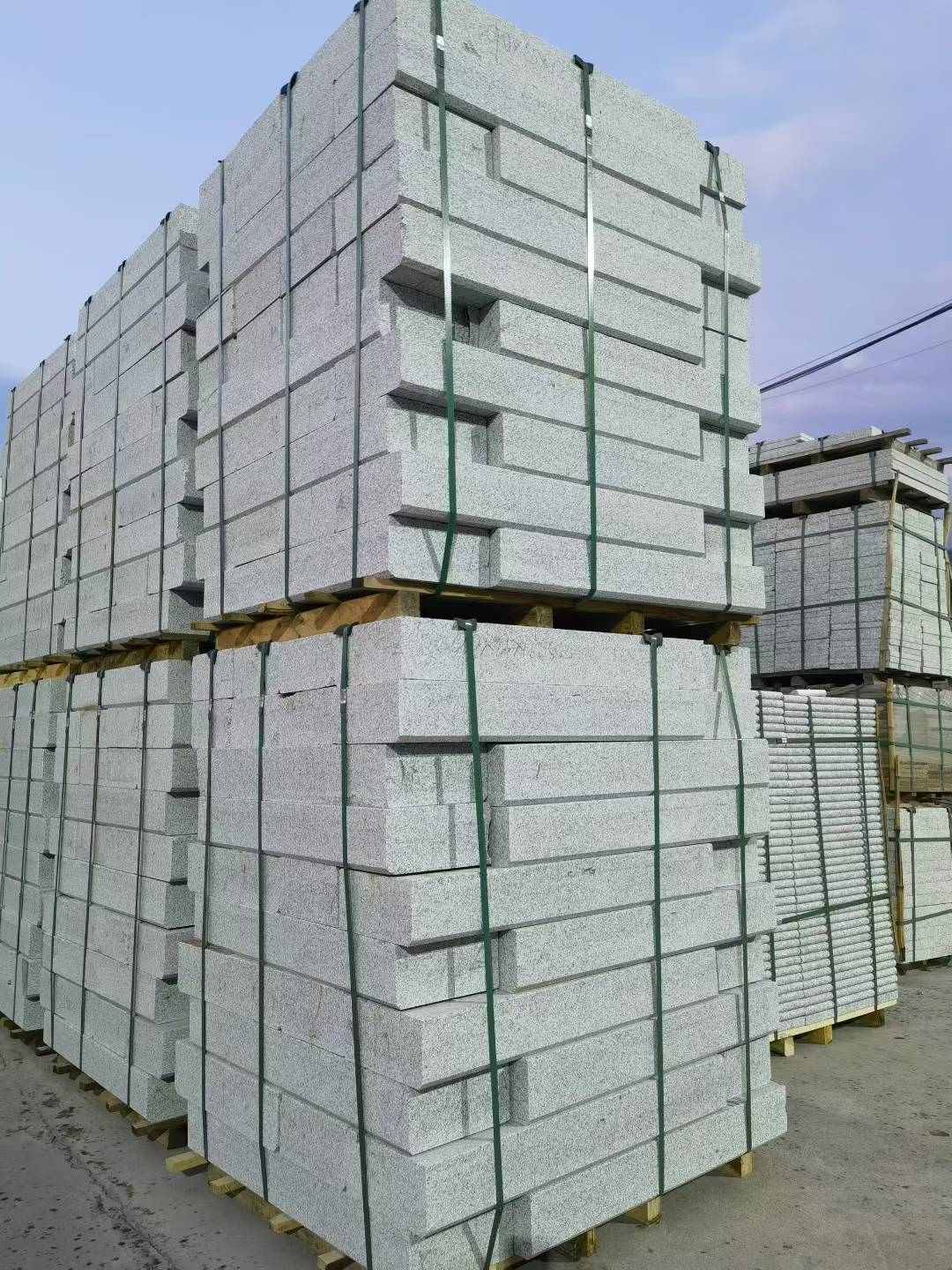 常德 芝麻白花岗岩路沿石，路缘石，路肩石，道牙，立缘石，马路牙子，街沿石，侧石等