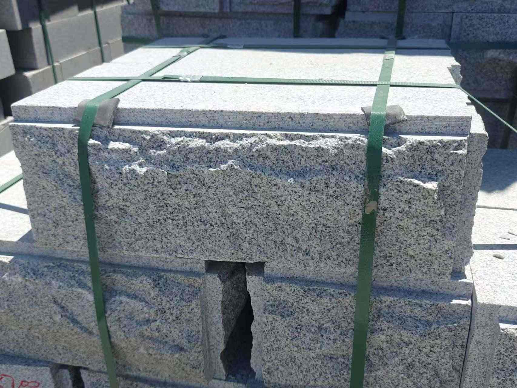 常德 芝麻白花岗岩自然面成品