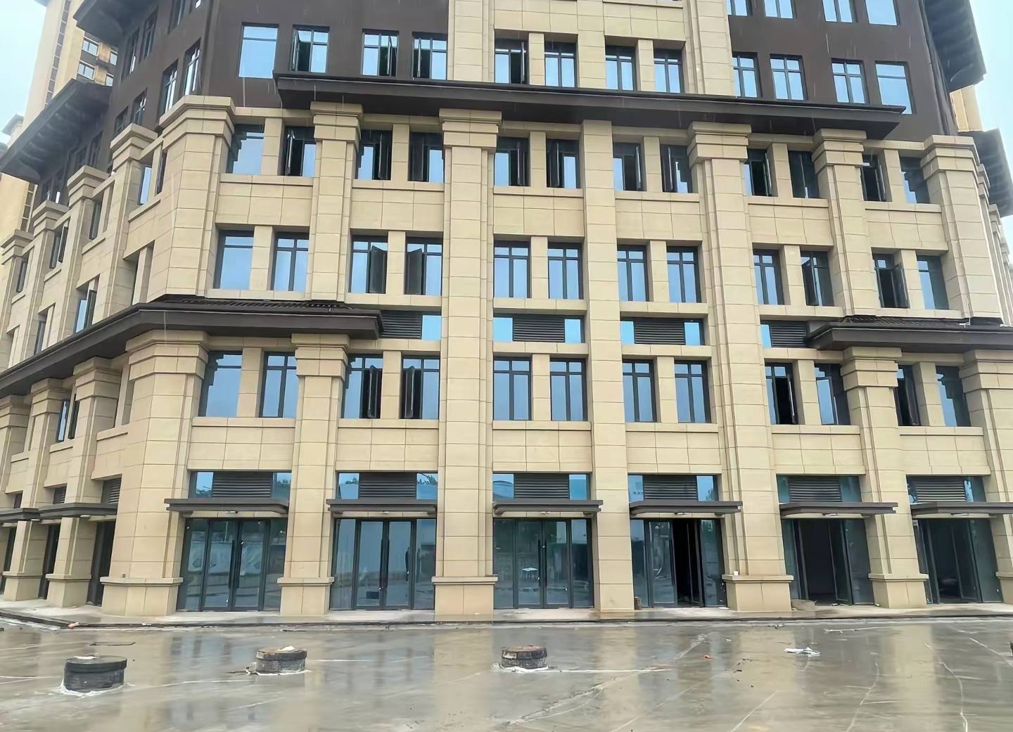 常德 黄金麻花岗岩荔枝面小区外墙干挂