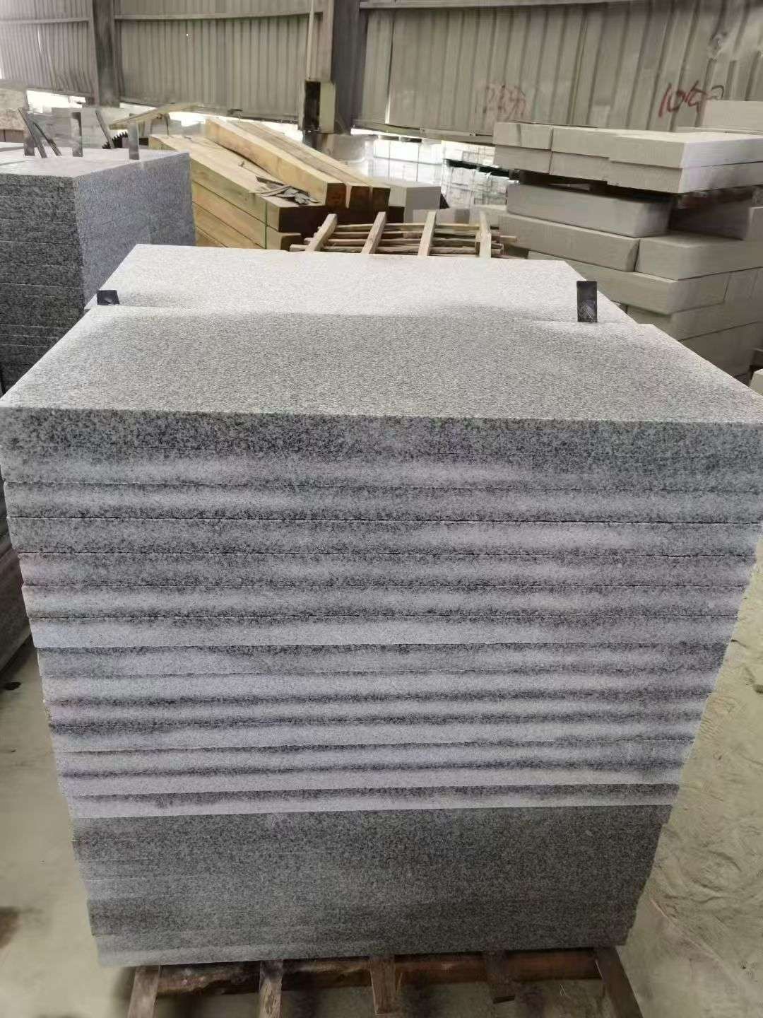 常德 芝麻白5公分火烧地铺成品，900*400，规格可定制