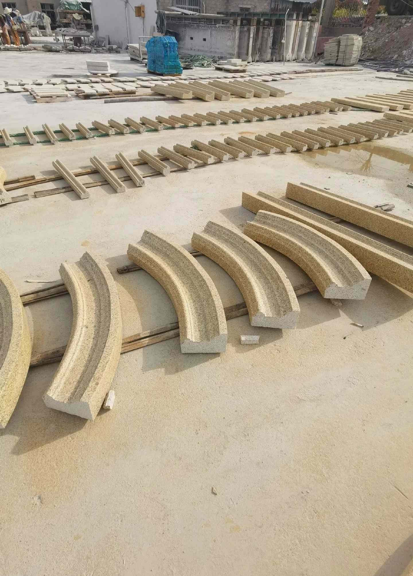 常德 黄金麻花岗岩别墅线条