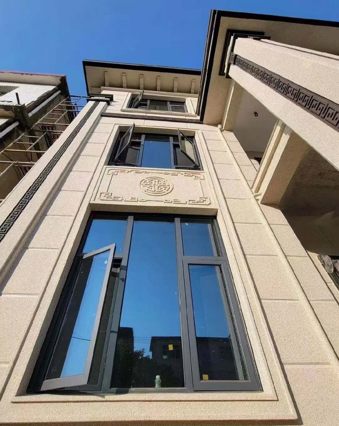 常德 黄金麻荔枝面别墅外墙干挂效果展示